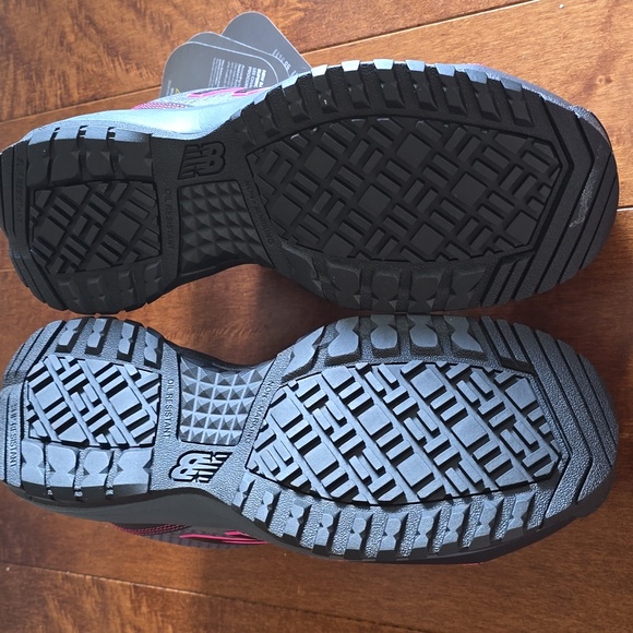 New Balance Women's 589v1 Industrial Shoe Pink And Gray 8.5 NWT - Picture 10 of 11